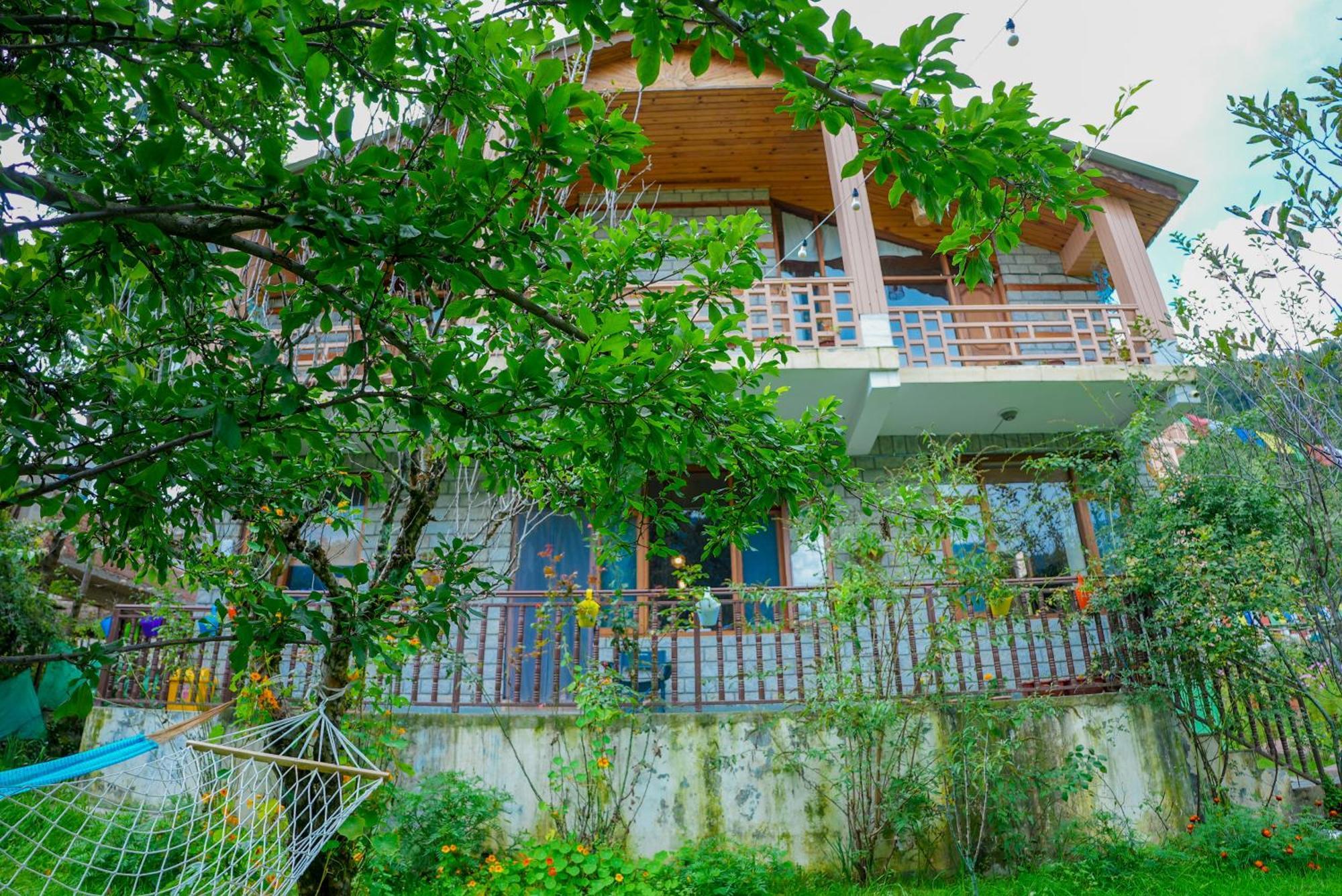 The Manu Emerald # Farmhouse # Top Selling Cottage In Manali # Peaceful Heritage Cozy Stay # Lawn With Bonfire # Most Awarded Buitenkant foto