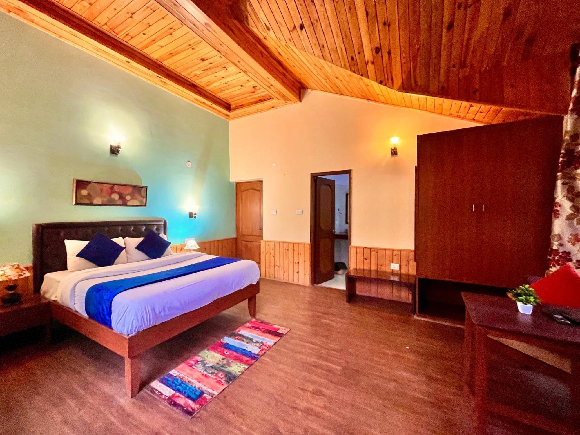 The Manu Emerald # Farmhouse # Top Selling Cottage In Manali # Peaceful Heritage Cozy Stay # Lawn With Bonfire # Most Awarded Buitenkant foto