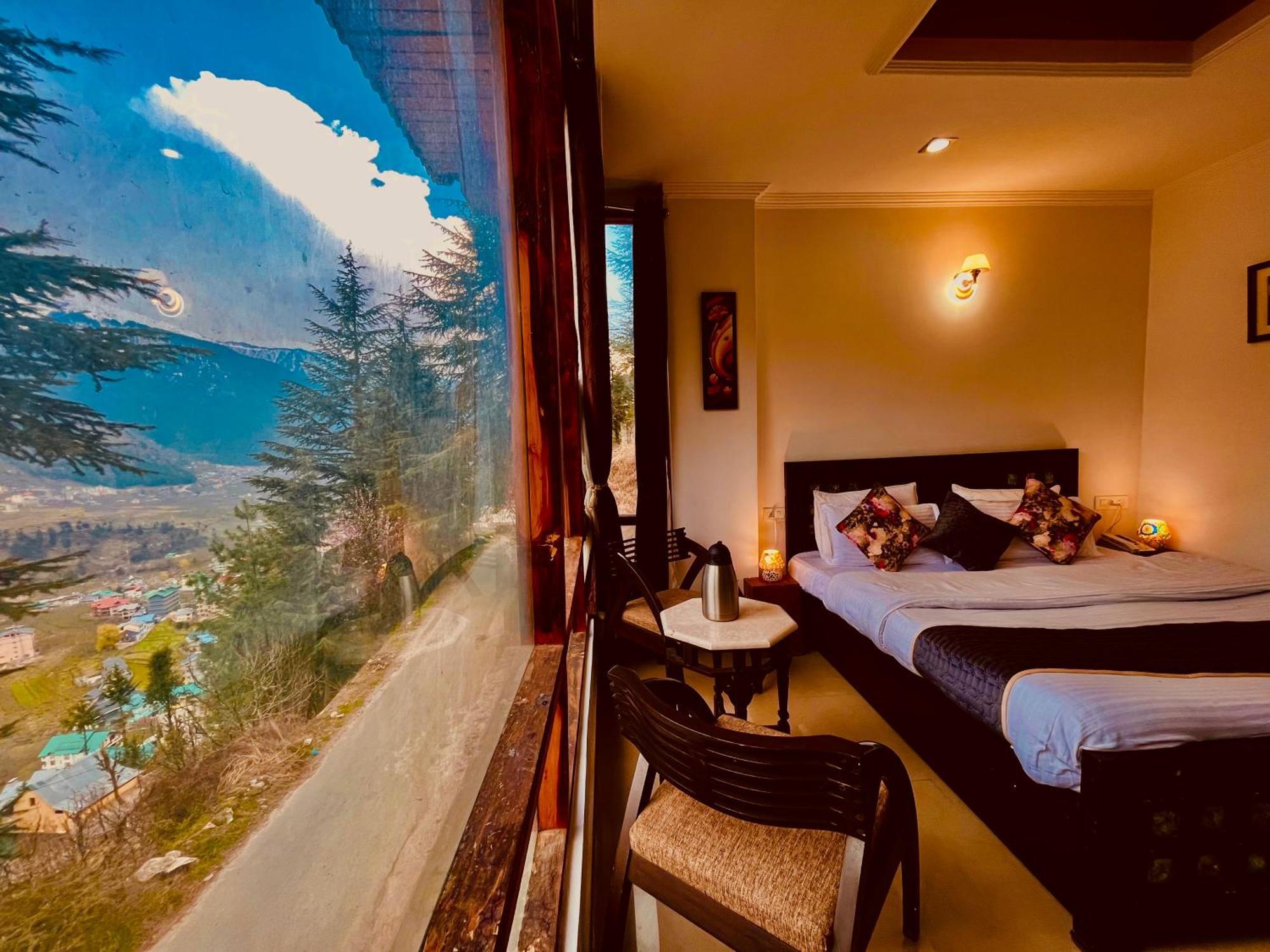 The Manu Emerald # Farmhouse # Top Selling Cottage In Manali # Peaceful Heritage Cozy Stay # Lawn With Bonfire # Most Awarded Buitenkant foto