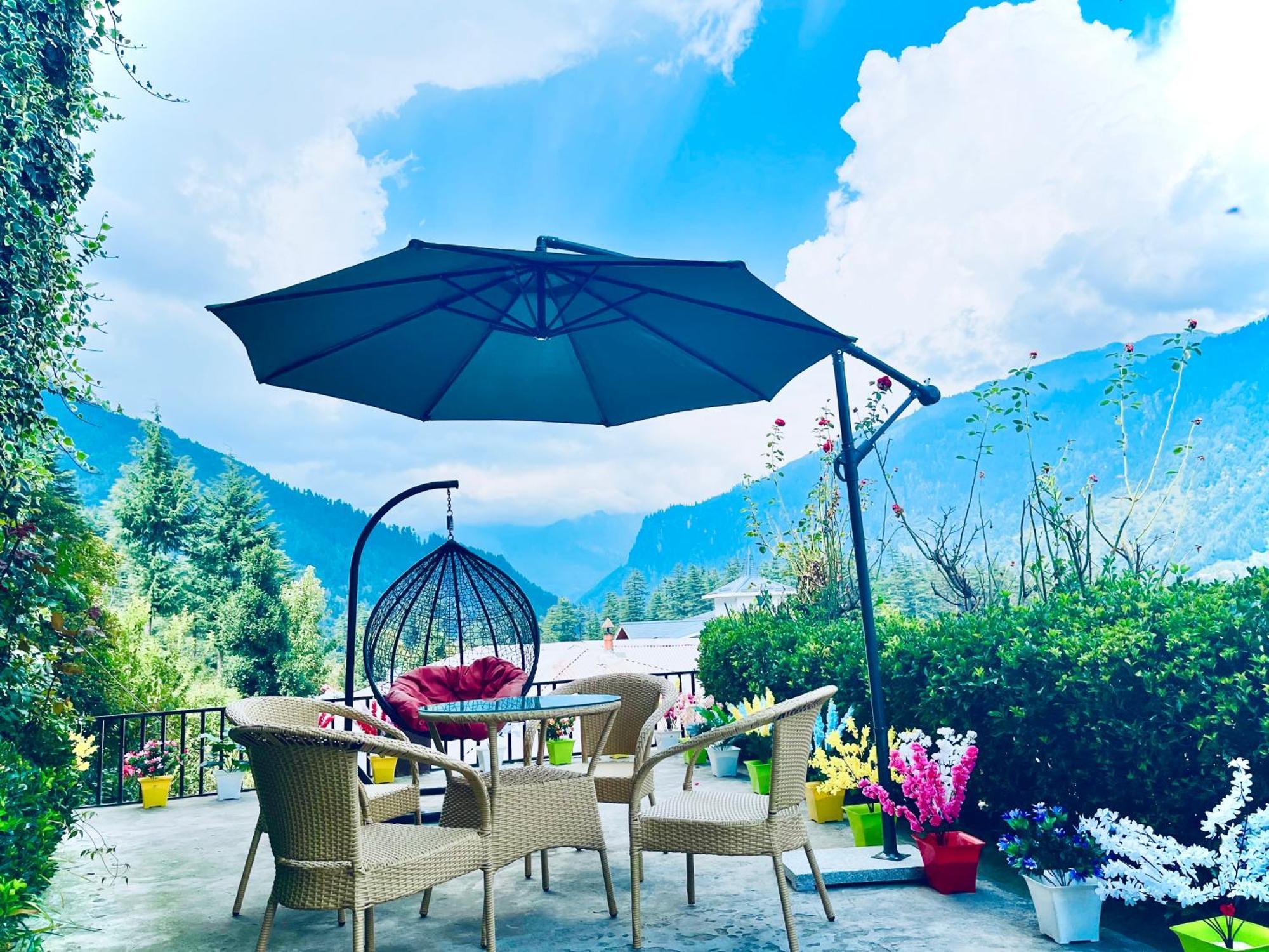 The Manu Emerald # Farmhouse # Top Selling Cottage In Manali # Peaceful Heritage Cozy Stay # Lawn With Bonfire # Most Awarded Buitenkant foto