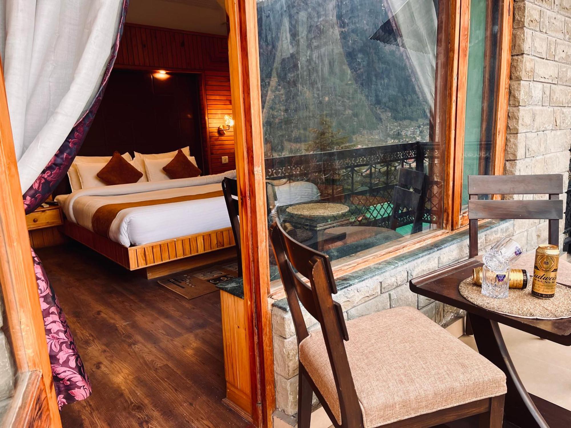 The Manu Emerald # Farmhouse # Top Selling Cottage In Manali # Peaceful Heritage Cozy Stay # Lawn With Bonfire # Most Awarded Buitenkant foto