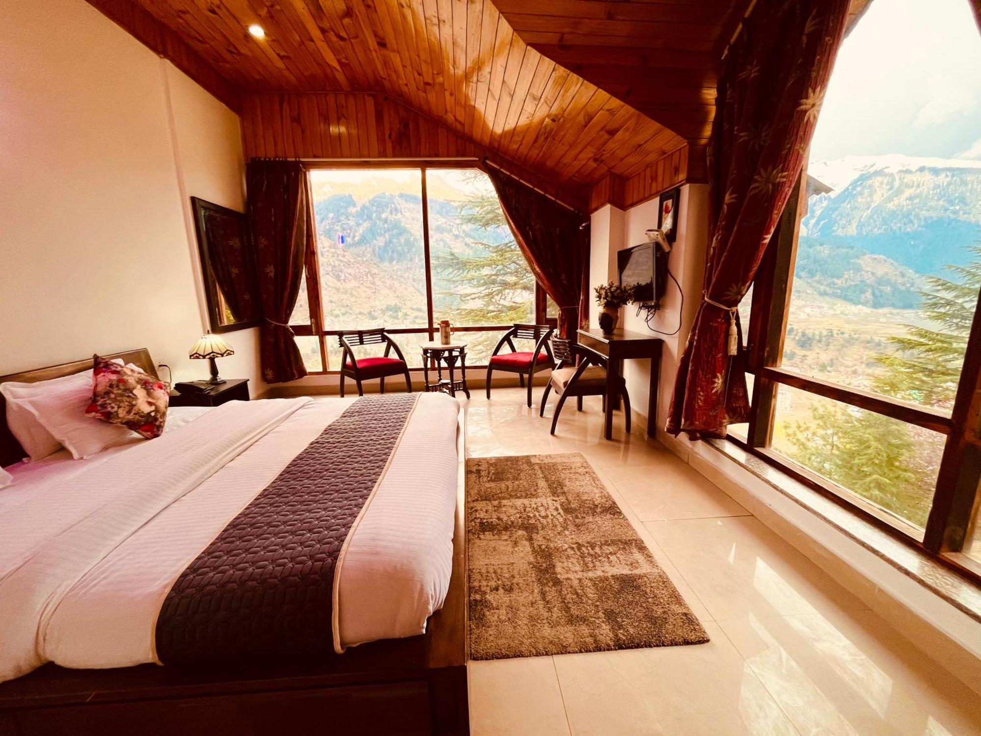 The Manu Emerald # Farmhouse # Top Selling Cottage In Manali # Peaceful Heritage Cozy Stay # Lawn With Bonfire # Most Awarded Buitenkant foto