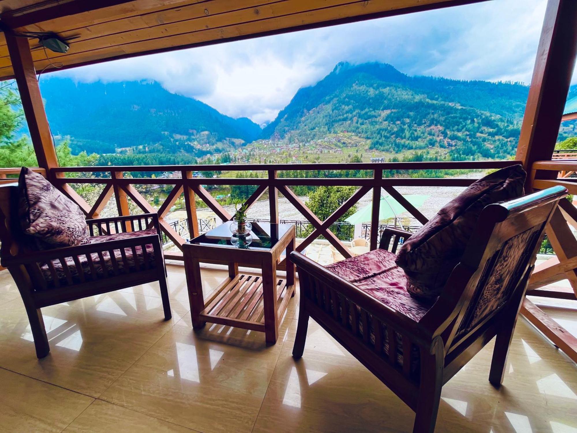 The Manu Emerald # Farmhouse # Top Selling Cottage In Manali # Peaceful Heritage Cozy Stay # Lawn With Bonfire # Most Awarded Buitenkant foto