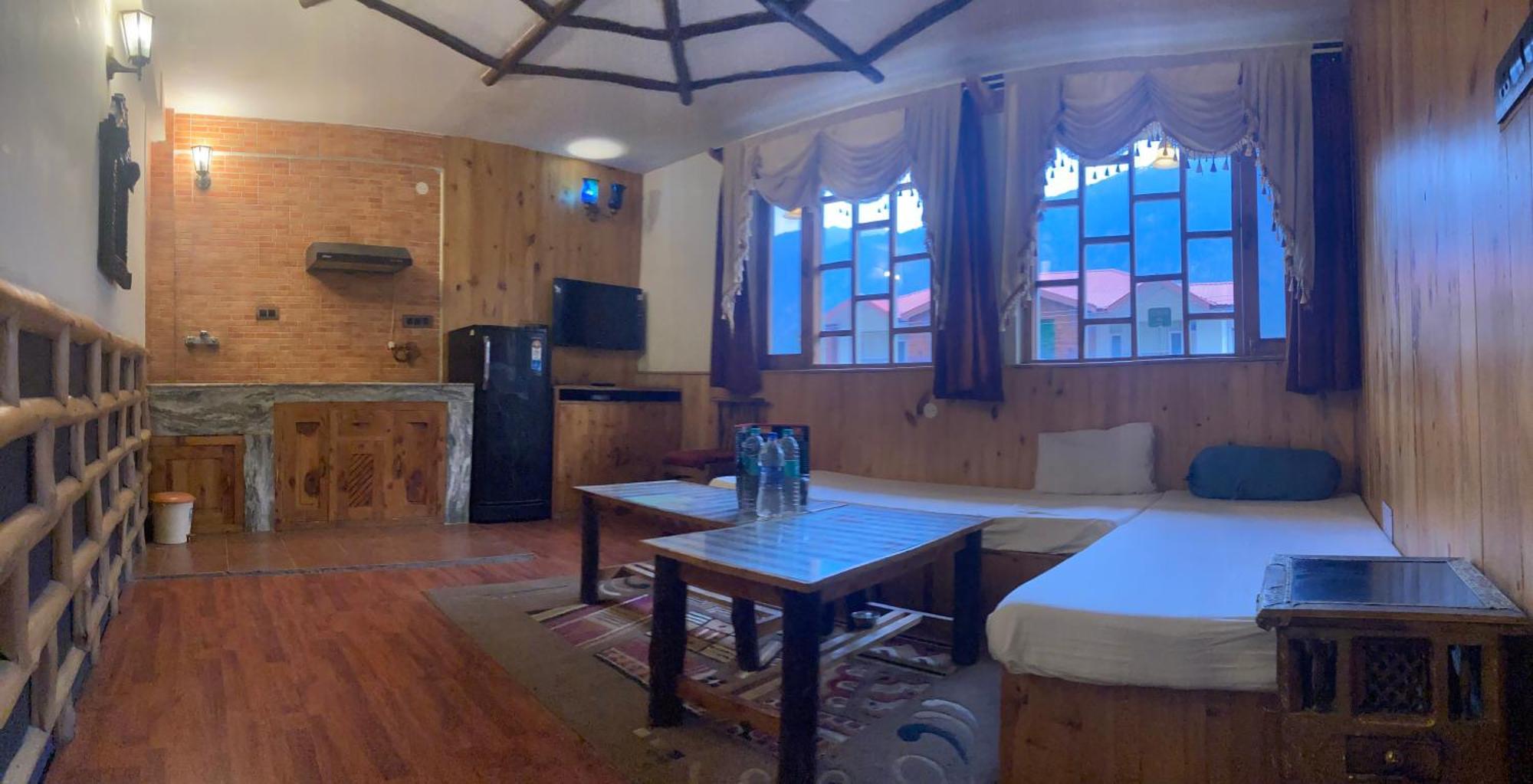 The Manu Emerald # Farmhouse # Top Selling Cottage In Manali # Peaceful Heritage Cozy Stay # Lawn With Bonfire # Most Awarded Buitenkant foto
