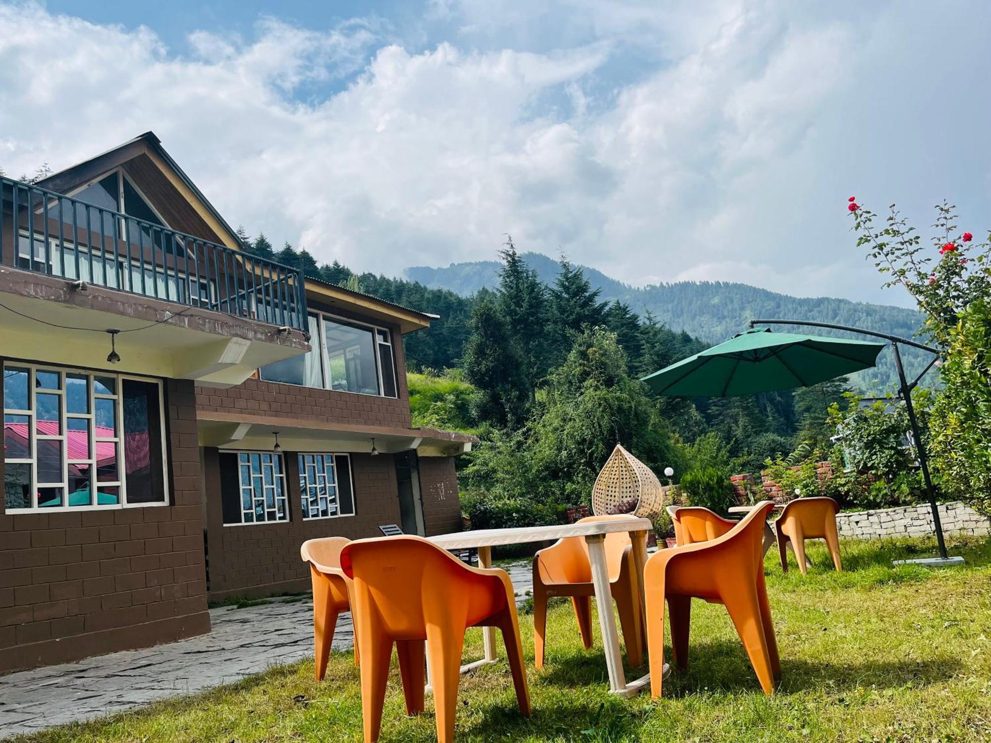 The Manu Emerald # Farmhouse # Top Selling Cottage In Manali # Peaceful Heritage Cozy Stay # Lawn With Bonfire # Most Awarded Buitenkant foto