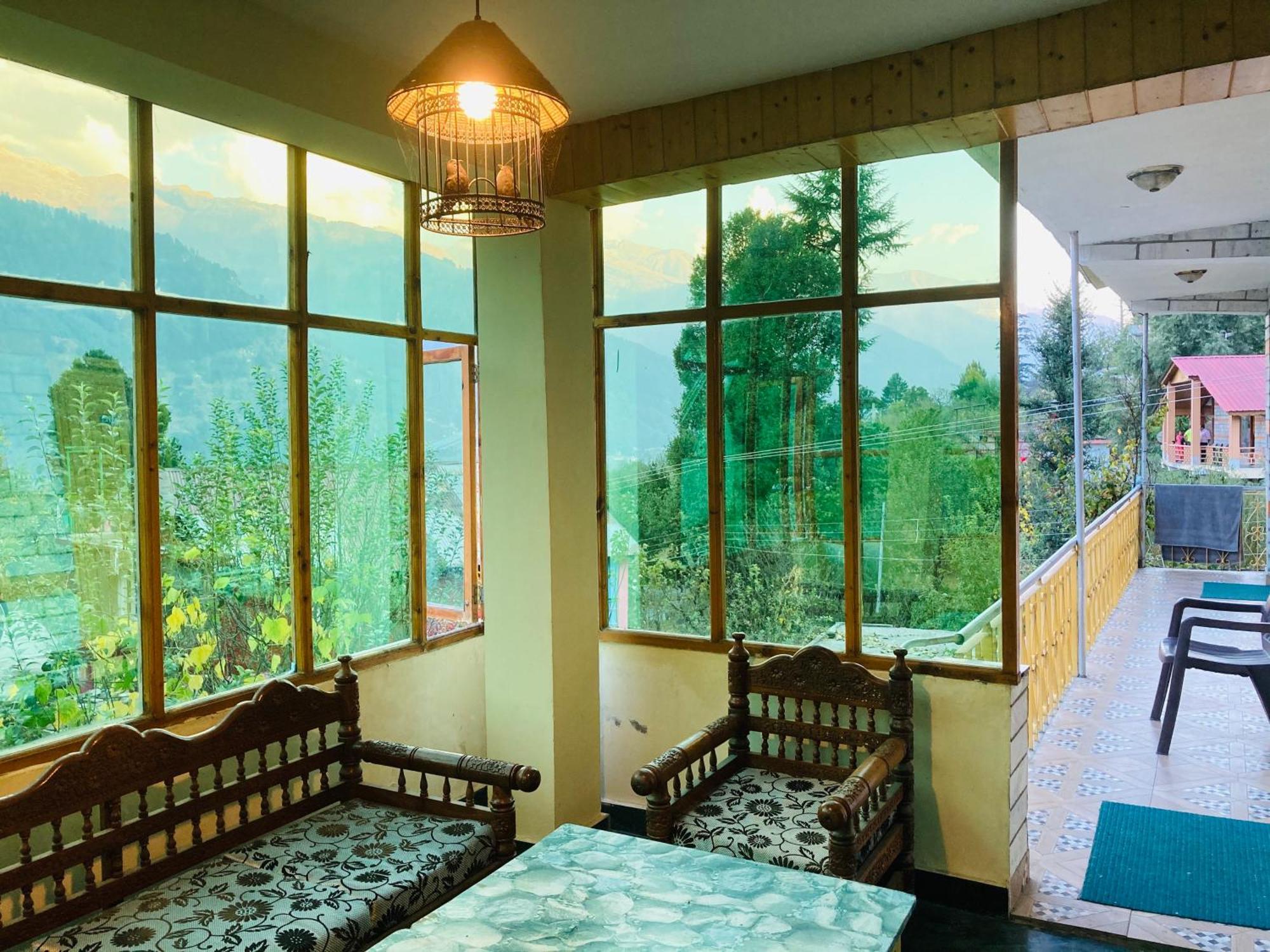 The Manu Emerald # Farmhouse # Top Selling Cottage In Manali # Peaceful Heritage Cozy Stay # Lawn With Bonfire # Most Awarded Buitenkant foto